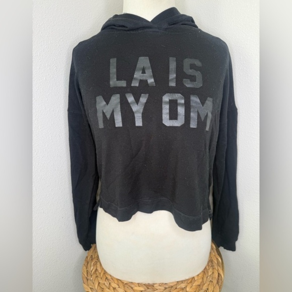 ALO Yoga Black Hoodie LA is my Om Sweatshirt Womens Medium Logo Activewear